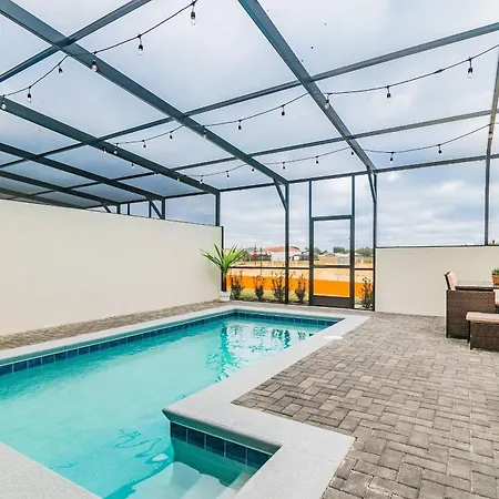 5B/4.5B Pool And Resort